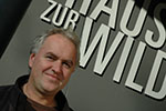 Ronald Fischer am Haus zur Wildnis